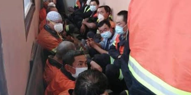 Haut-Lomami : 13 chinois arrêtés pour exploitation illicite du lithium à Malemba Nkulu