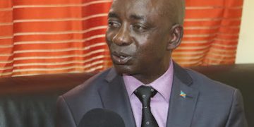 RDC: le CSAC interdit à l’ancien ministre Justin Bitakwira d’utiliser les médias comme outil de propagation de discours de haine et de discrimination tribale (communiqué)