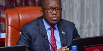 Diplomatie : Le Conseil d’Etat ordonne au Ministre des affaires étrangères Christophe Lutundula de clôturer la procédure disciplinaire entamée contre l’ambassadrice de la RDC en France, Isabelle Tshombe ( document)