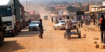 Haut-Katanga : Le vice-gouverneur Jean Claude Kamfwa en mission pour mettre fin aux embouteillages monstres sur la route Kasumbalesa-Lubumbashi