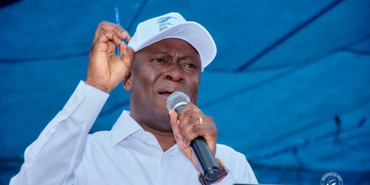 Législatives nationales : Augustin Kabuya accuse Jean-Pierre Bemba et Modeste Bahati de profiter des institutions du pays pour aligner plusieurs candidats députés