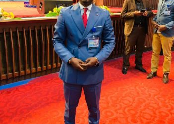 RDC : le gouverneur de la Mongala César Limbaya participe à la table ronde sur l’évaluation de l’état de siège à Kinshasa