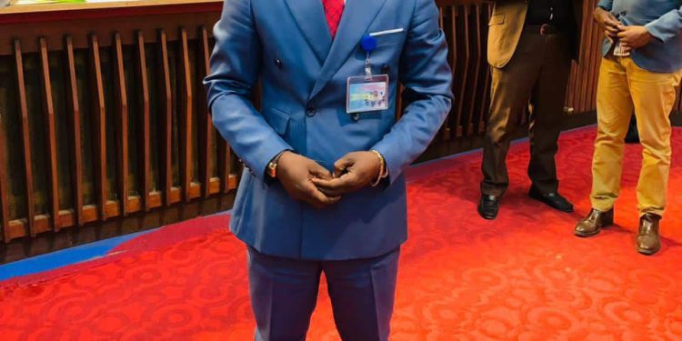 RDC : le gouverneur de la Mongala César Limbaya participe à la table ronde sur l’évaluation de l’état de siège à Kinshasa