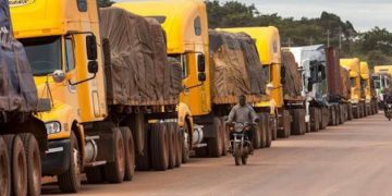 Embouteillages au poste frontalier de Kasumbalesa : le gouverneur Jacques Kyabula a échangé avec les transporteurs internationaux