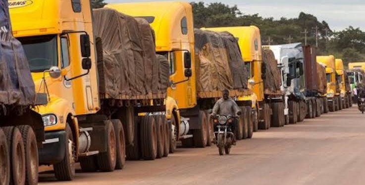 Embouteillages au poste frontalier de Kasumbalesa : le gouverneur Jacques Kyabula a échangé avec les transporteurs internationaux