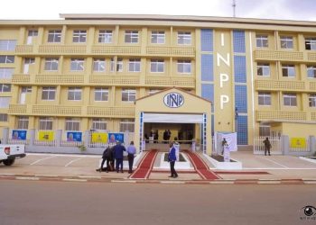 RDC : La ministre du travail fixe à 35 mille dollars le salaire du Directeur Général de l’INPP et à 30 mille dollars celui du PCA ( Arrêté)