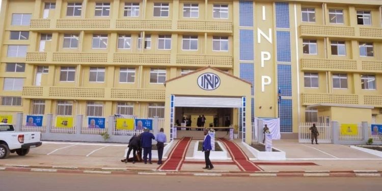 RDC : La ministre du travail fixe à 35 mille dollars le salaire du Directeur Général de l’INPP et à 30 mille dollars celui du PCA ( Arrêté)