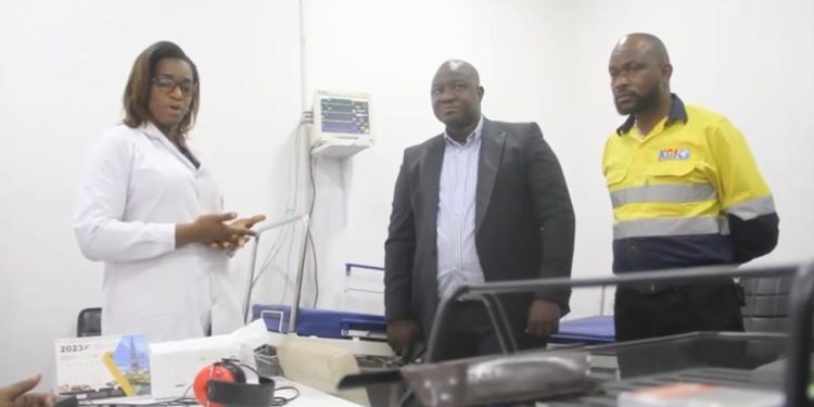 Lualaba: visite à la société KGI, le coordonnateur provincial de la CNDH Arthur Kabulo satisfait de cette initiative qui vise la protection des travailleurs