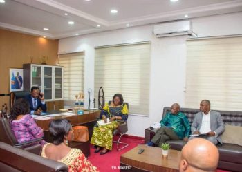 Enseignement : Tony Mwaba et Irène Esambo discutent sur la mise en place des mécanismes pour faciliter l’accès à l’éducation aux personnes vulnérables