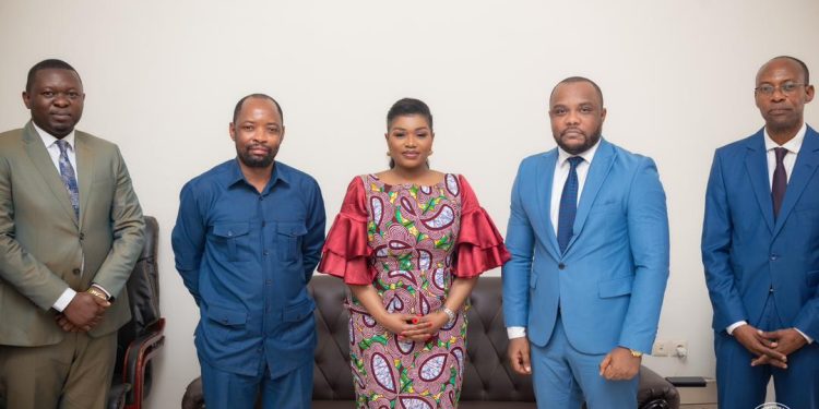 Fonds de Promotion Culturelle : La DG Barbara Kanam a échangé avec le Président du CSAC Christian Bosembe sur le paiement des taxes par les médias