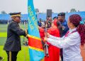 Kasaï-Oriental : la Gouverneure ai remet officiellement l&rsquo;étendard de commandement au nouveau Commissaire provincial de la PNC
