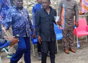 RDC : Le gouverneur de la Mongala échange avec l’ambassadeur de la RDC en RCA à Zongo