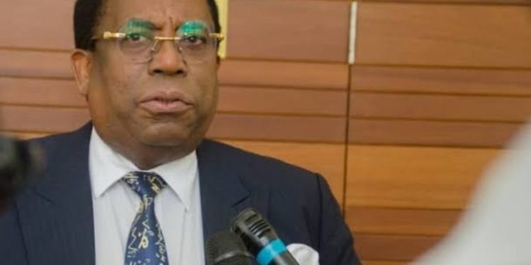 Assassinat de chérubin Okende : « Ce sont les services qui l’ont tué et veulent salir le nom du Chef de l’Etat dans cette affaire » (Léon Nembalemba, Député national)