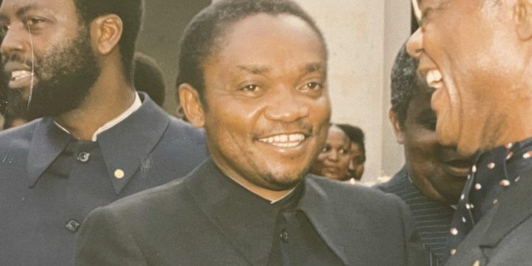 RDC: Décédé à 77 ans , l’ancien Gouverneur de la Banque Centrale Pierre PAY-PAY laisse un parcours en noir et blanc ( Portrait)