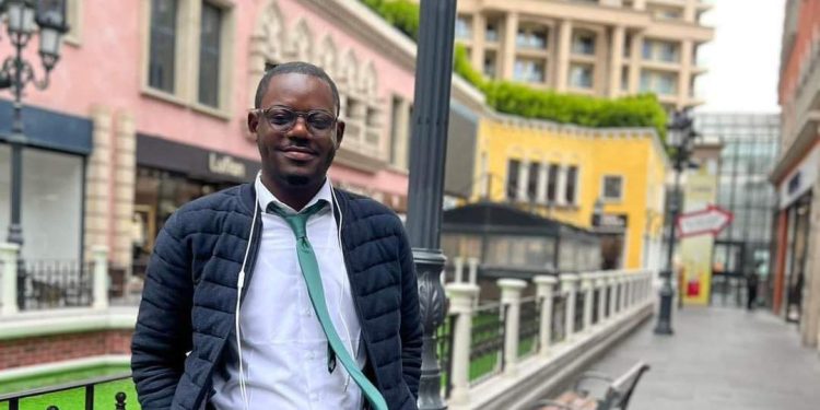 Médias : Stephie Mukinzi rédacteur en chef de Politico.cd est décédé par noyade en France