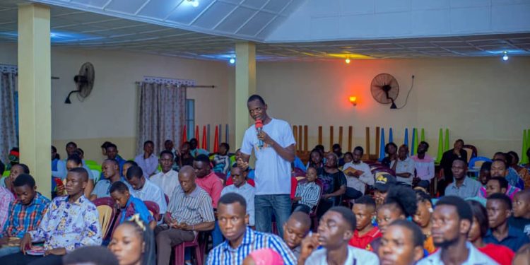 Kasaï-Oriental : « Les jeunes et l’agriculture : Enjeux et Solutions » thème d’une conférence animée à l’intention des jeunes par la Brigade des jeunes AALI/Nkuadi