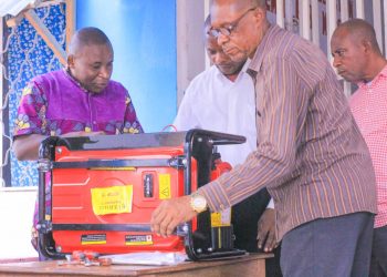 Lomami : le gouvernorat de province dote la RTNC sous-station de Mwene-ditu d’un Groupe Électrogène