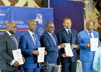 Hydrocarbures : La RDC a signé les contrats de partage de production pour la valorisation du gaz méthane du Lac-Kivu des blocs IDJWI et LWANDJOFU