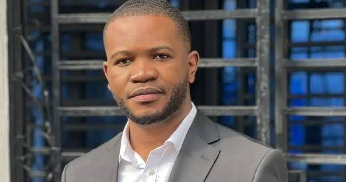 RDC : Stanis Bujakera transféré au parquet , « ses écrits ont mis en péril la sûreté du pays » insiste le Ministre de l’intérieur Peter Kazadi