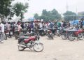 Kinshasa : Les motocyclistes accusés de provoquer les accidents sur l’axe routier Matadi-kibala et Mitendi (Police)