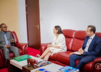 Élections en 2023: L&rsquo;ambassadeur de la Belgique en poste à Kinshasa reçu par le ministre de l&rsquo;intérieur Peter kazadi