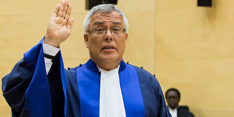 Justice : la Cour pénale Internationale dote son procureur recherché par la justice russe d’un véhicule blindé