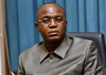 Kinshasa : La Banque centrale demande aux banques de ne plus accorder des crédits au gouverneur Gentiny Ngobila (Document)