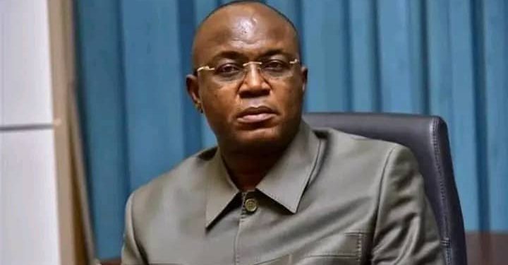 Kinshasa : La Banque centrale demande aux banques de ne plus accorder des crédits au gouverneur Gentiny Ngobila (Document)