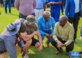 Haut-Katanga: Le gouverneur Jacques Kyabula inspecte les travaux de la pose de la pelouse synthétique certifiée CAF au stade Kibassa Maliba