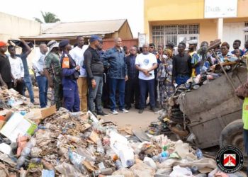 Insalubrité à Lubumbashi : le Maire Martin Kazembe instaure une amende de 245 mille Francs pour toute personne qui entrepose des immondices sur la servitude (Document)