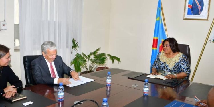 Diplomatie : Le commissaire européen en charge de la justice Didier Reynders salue le recrutement de 5000 magistrats en RDC