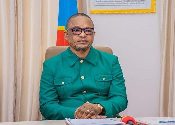 Cacophonie à l’assemblée provinciale de Kinshasa : Le Vice-premier ministre de l’Intérieur Peter Kazadi suspend toutes les activités parlementaires (Document)