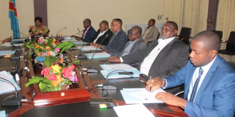 Remaniement au Kasaï-Oriental: Les ministres sortants conditionnent la remise et reprise avec la nouvelle équipe au paiement des arriérés et indemnités de sortie