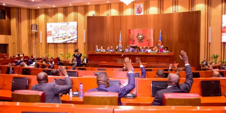RDC : Après l’assemblée nationale, le sénat a adopté le projet portant reddition des comptes exercice 2022 avec un taux d’exécution de 117,56 %