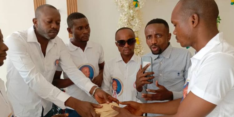 Linafoot-Ligue 2 : le gouverneur de la Mongala, César Limbaya apporte son soutien au DCMP de Bumba