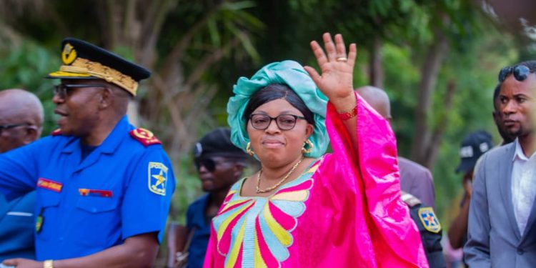 Kasaï-Oriental : Après d’intenses activités à Kinshasa, la Gouverneure ai Julie Kalenga est rentrée à Mbuji-Mayi