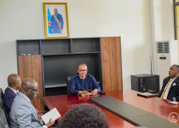 Tensions à l’assemblée provinciale de Kinshasa : Enfin, le ministre de l’intérieur Peter Kazadi a réuni  Gentiny Ngobila et Godé Mpoyi autour d’une même table