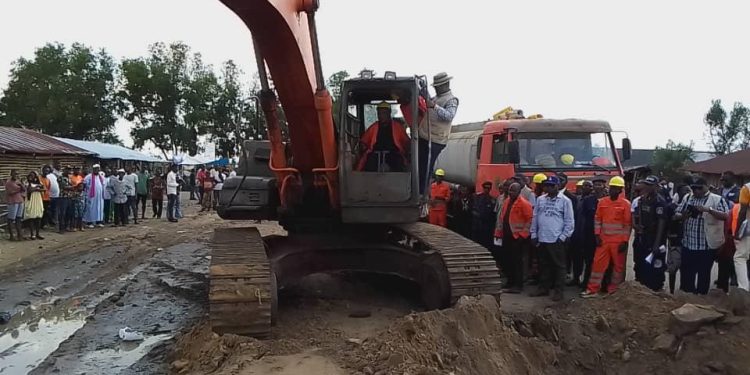 RDC : L’Office des routes exécute les travaux de réhabilitation de plusieurs axes routiers dans l’espace Grand Bandundu