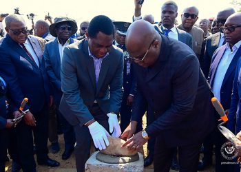 RDC-Zambie : Le Président Félix Tshisekedi et son homologue Hakainde Hichilema ont lancé les travaux de construction de la route Kasenga-Chalwe