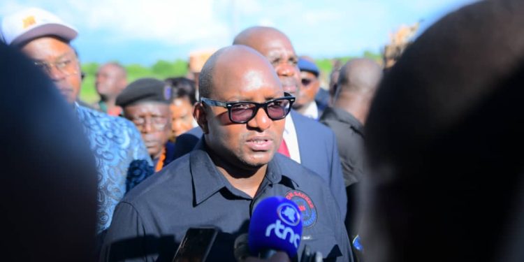 RDC: Sama Lukonde au Bas-Uélé pour lancer les travaux de construction du chemin de fer Isiro-Buta-Aketi