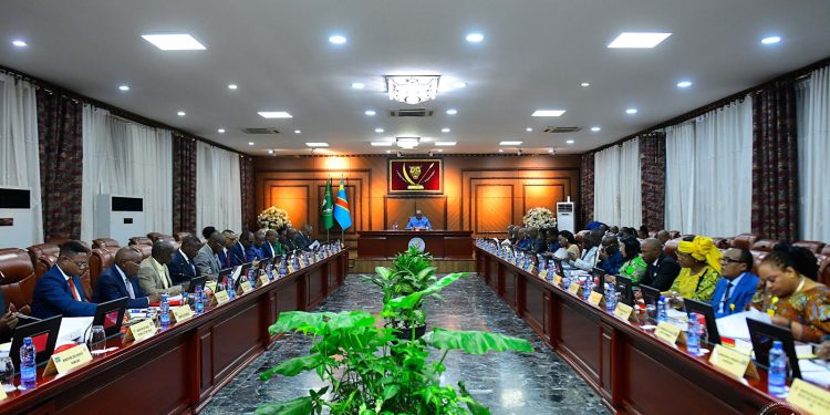 RDC: Félix Tshisekedi instruit le gouvernement d’assurer le recyclage des déchets de la ville de Kinshasa