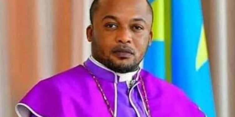 Le pasteur Dodo Kamba après sa destitution : « Je ne cherche pas à me maintenir par force. Celui qui veut me remplacer doit attendre la convocation de la prochaine assemblée générale »