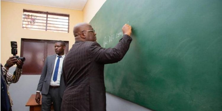 Pérennisation de la gratuité de l’enseignement: Félix Tshisekedi a officiellement remis l’Ecole primaire (EP) Akili 1 aux élèves du territoire de Kasenga