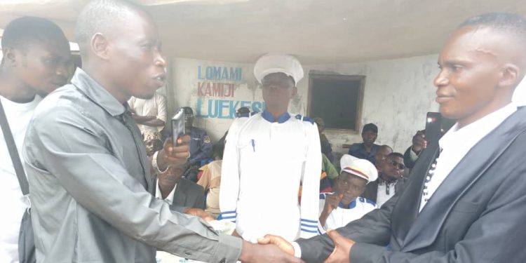 Lomami : Le nouveau chef de secteur de Luekeshi, Gaston Tshiamala Kandayi installé, ce mercredi à Kele