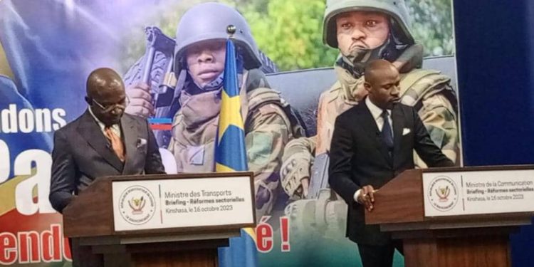 Naufrage à Mbandaka : le gouvernement interdit toute circulation des baleinières en bois vieilles de plus de 5 ans pendant la nuit (Ministère des Transports )