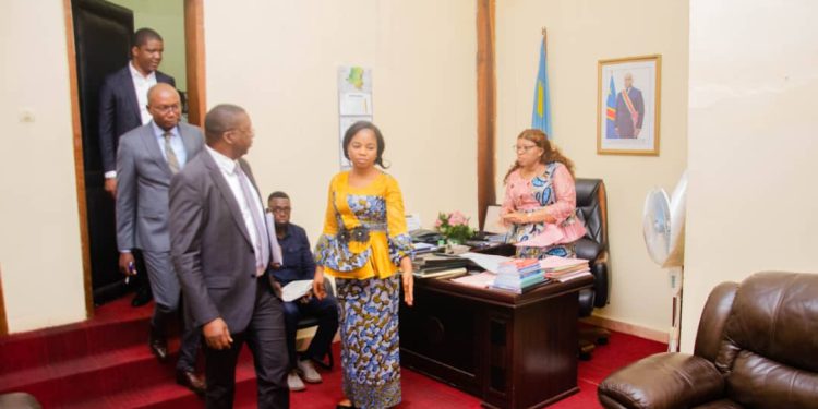 Indemnisation des habitants vivant près l’aéroport de Mbuji-Mayi : une délégation de l’IGF salue les efforts fournis par le gouvernement du Kasaï-Oriental