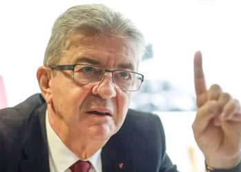 Diplomatie : Jean-Luc Mélenchon invite les universitaires congolais à combattre la politique machiavélique et néo-colonisatrice des pays occidentaux