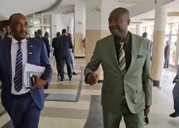 Incidents à l’assemblée provinciale du Haut-Katanga : certains députés accusent leurs collègues de voter le budget alors qu’ils sont impayés (Thierry Magoma)