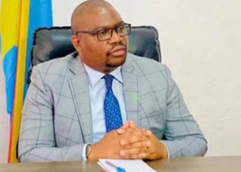 Kalemie : le candidat député Pierre Lumbwe condamne la destruction des affiches de campagne du chef de l’Etat par les militants de Katumbi