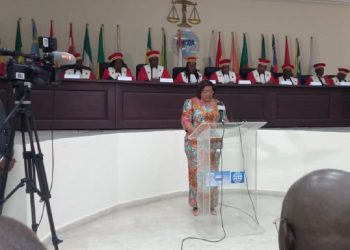Sénégal : A Dakar , la ministre de la justice Rose Mutombo plaide pour l’application des instruments de l’OHADA pour le développement du continent